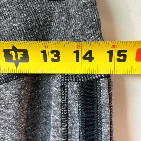 Athleta Flux Jogger 2.0 Sz small in grey with black stripe. VGUC - Picture 7 of 9